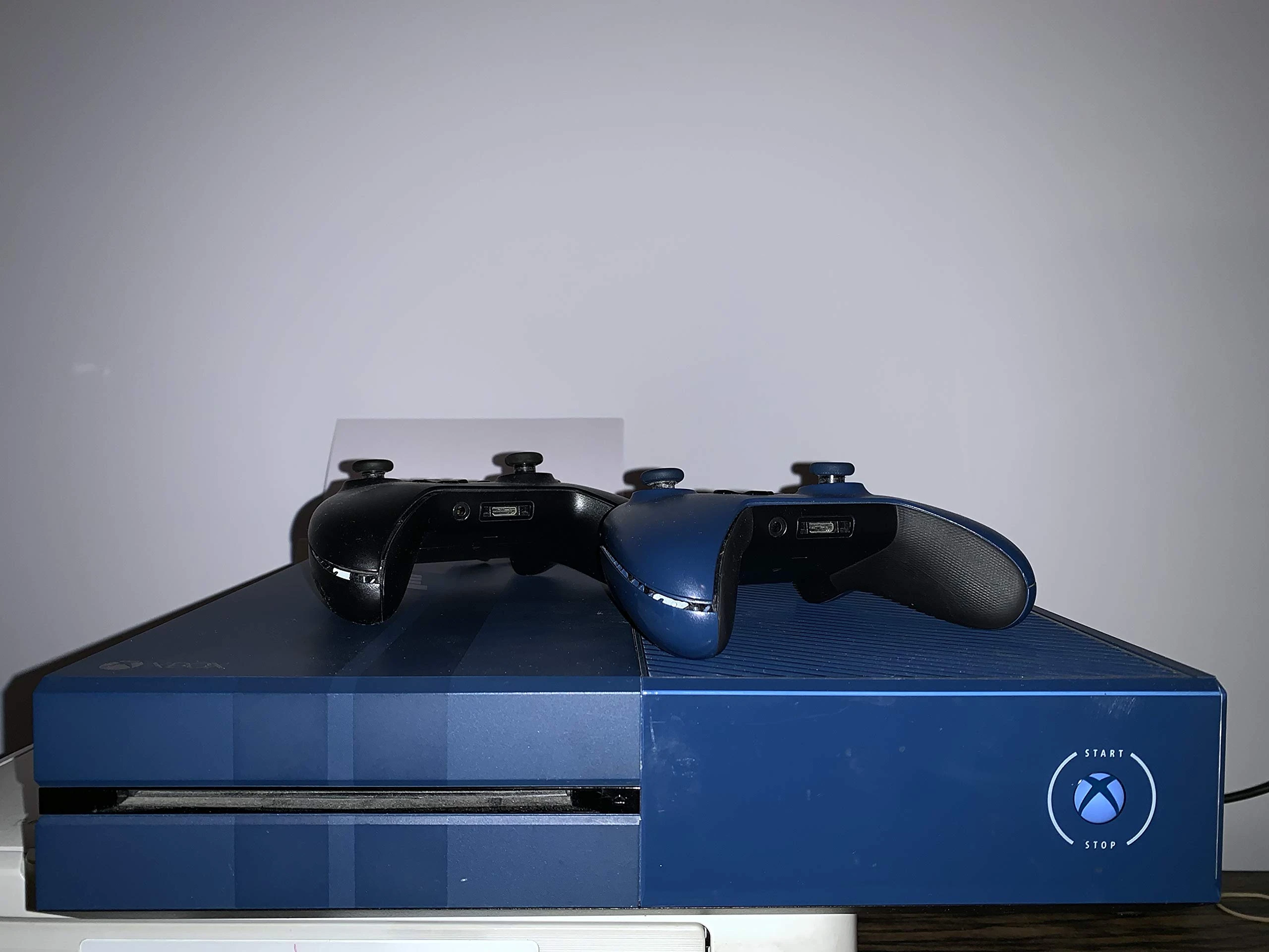 My Gadgets and Games Xbox One Limited Edition 1TB Forza Motorsport 6 Bundle