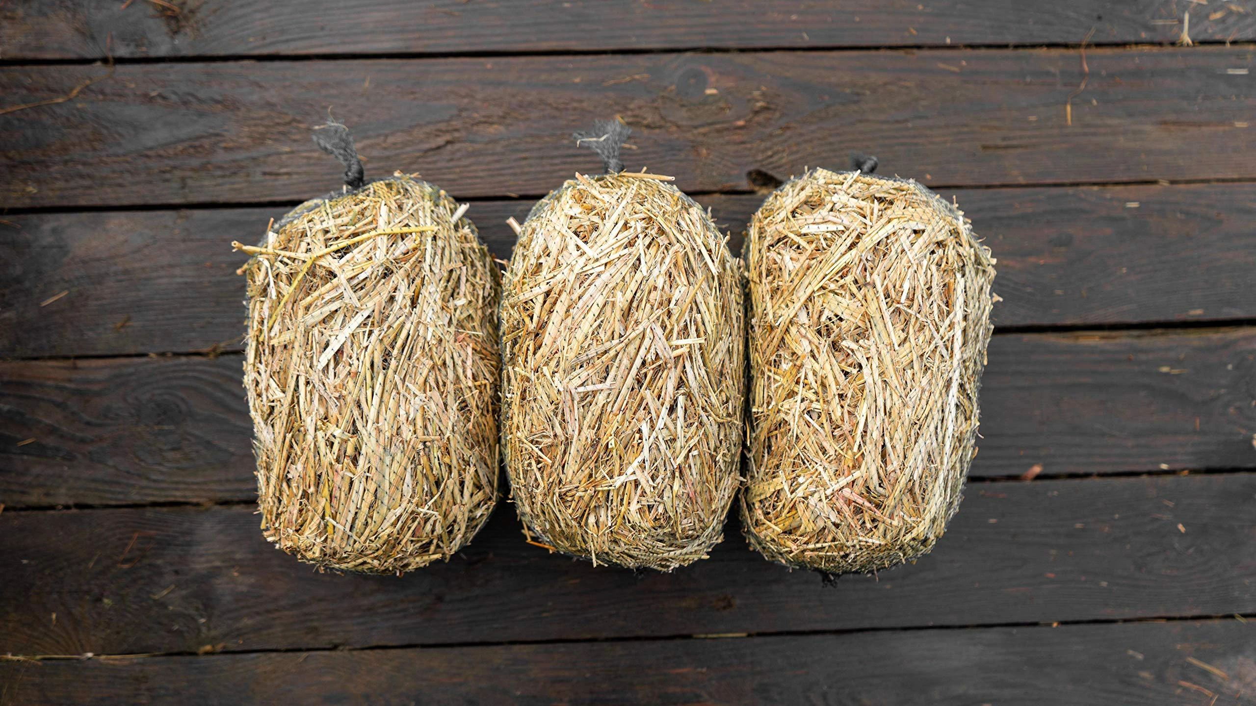 3 x nets of barley straw for natural algae treatment in ponds direct from farm