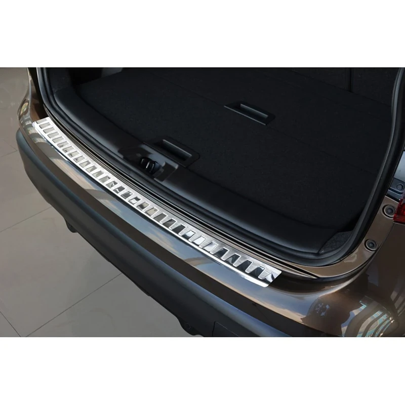 Avisa Stainless Steel Rear Bumper Protector Compatible with Nissan Qashqai II 2014-2017 'Ribs'