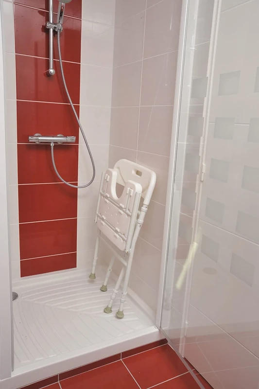 Identités Folding Shower Chair