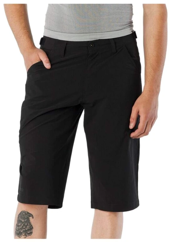 Truant Short Black
