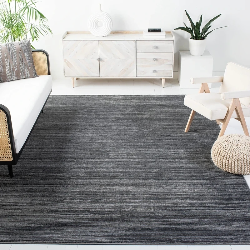 SAFAVIEH Glam Solid Color Rug for Living Room, Dining Room, Bedroom - Vision Collection, Short Pile, in Grey, 244 X 305 cm