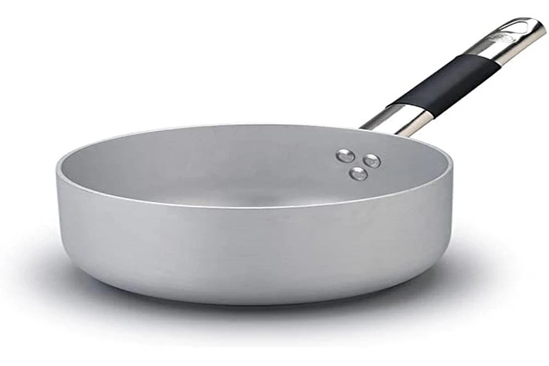 Pentole Agnelli Aluminium Professional 3 Mm. Thick Induction Casserole Pan With One Handle, Diameter 20 Cm.