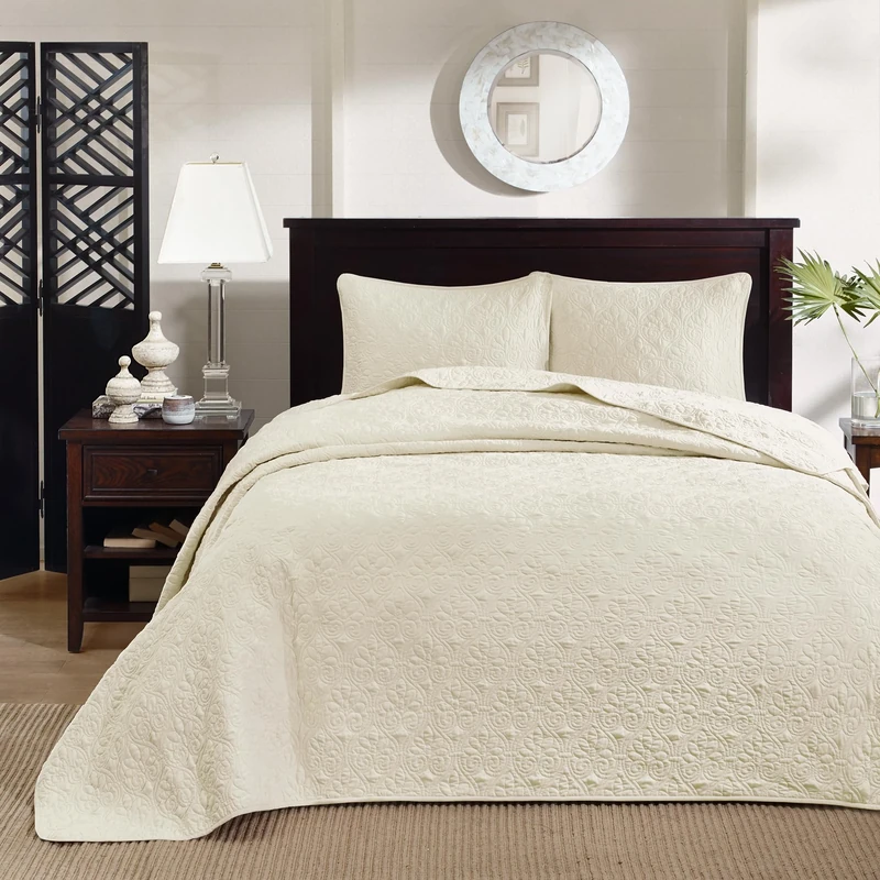 Madison Park Quebec Reversible Quilt Set Damask Design, Double Sided Stitching All Season, Lightweight Bedspread Bedding Set, Matching Sham, Cream, Full(96"x110") 3 Piece