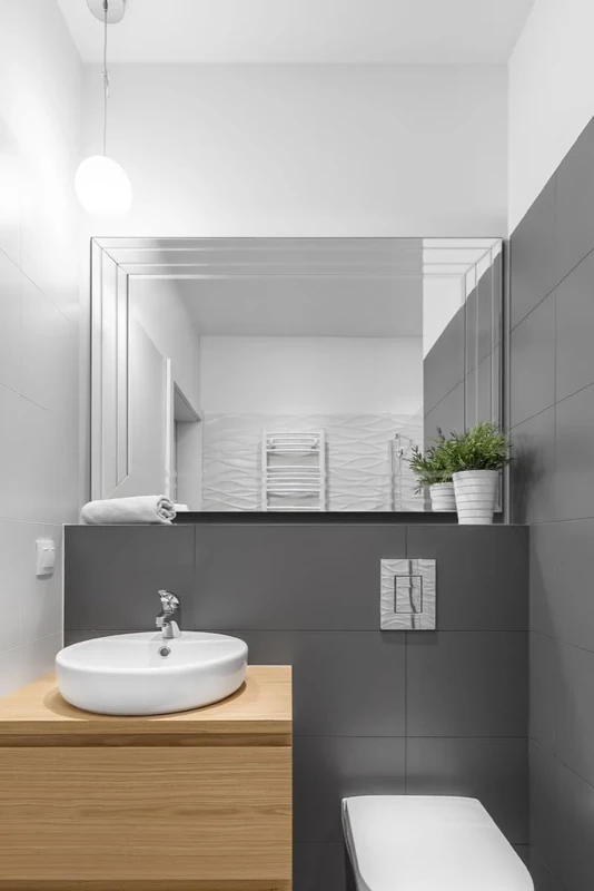 MirrorOutlet Small Black and Silver Contemporary Bevelled Venetian Mirror, 120 x 80