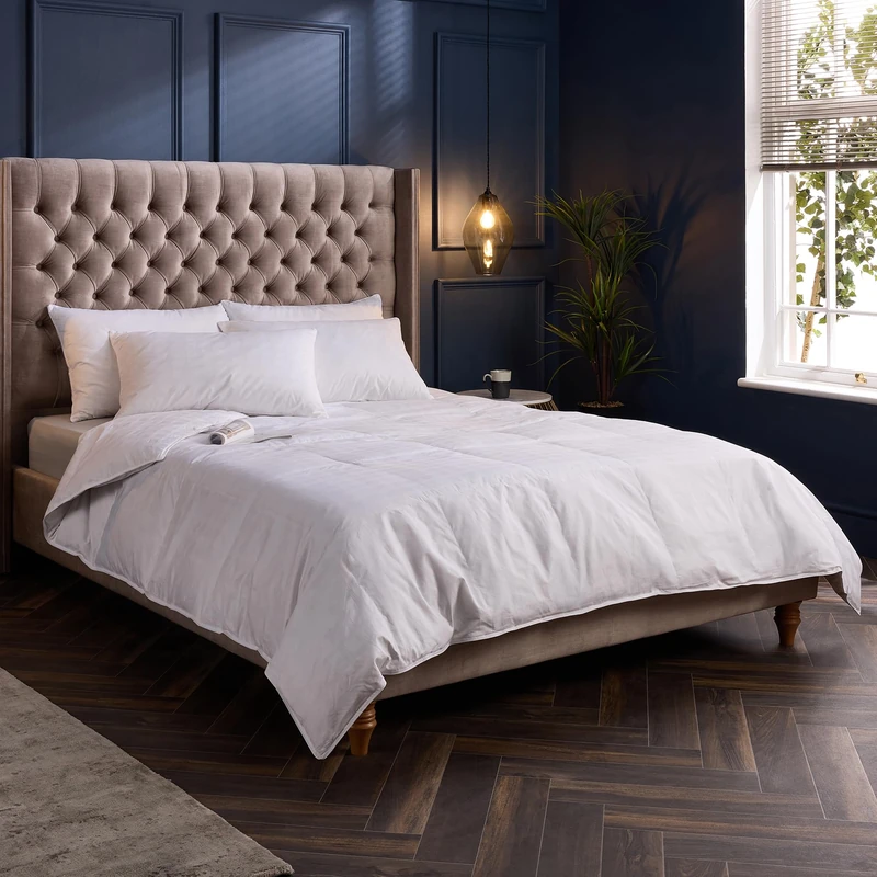 Snuggledown Hungarian Goose Down Duvet Double 10.5 Tog - All-Year Round Quilt with Ethically Sourced 80:20 Blend | UK-Made, 300tc Cotton Cover, Box Stitch, Washable (200 × 200cm)