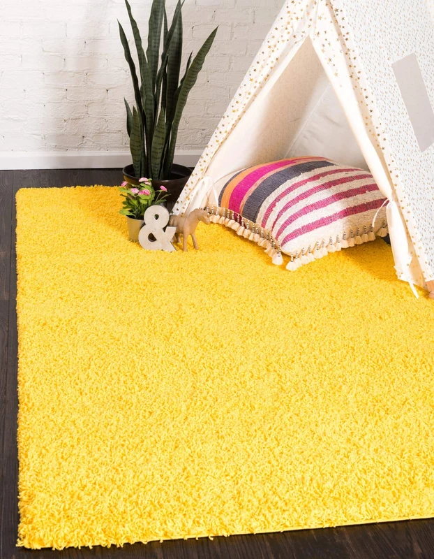 Unique Loom Solo Solid Shag Collection Area Rug- Modern Plush Rug Lush & Soft (4' 0 x 6' 0 Rectangular, Tuscan Sun Yellow)
