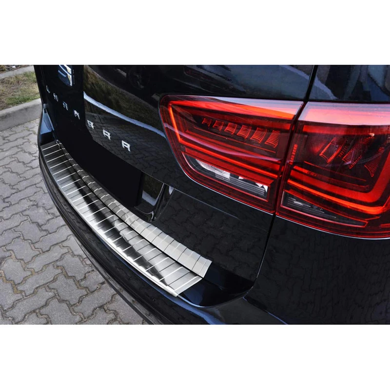 Avisa Stainless Steel Rear bumper protector compatible with Seat Alhambra II / Volkswagen Sharan II 2010- 'Ribs'