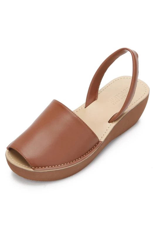 Kenneth Cole Reaction Women's FINE Glass Wedge Sandal, Luggage, 3 UK