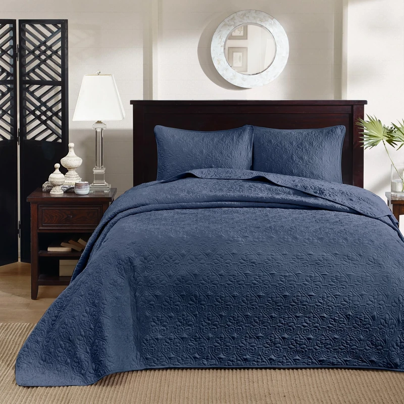 Madison Park All Season, Lightweight Coverlet Bedspread Bedding Set, Matching Shams, Microfiber, Navy, King(120"x118")