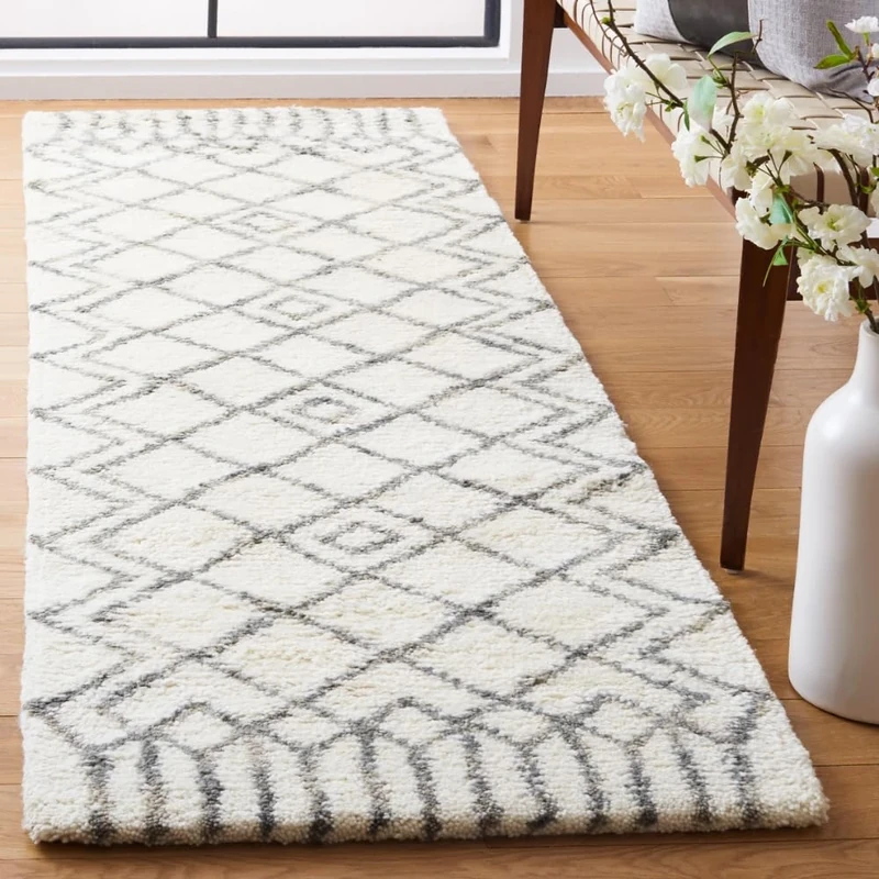 Safavieh Moroccan Indoor Hand Tufted Runner Area Rug, Casablanca Collection, CSB894, in Ivory / Grey, 69 X 244 cm for Living Room, Bedroom or Any Indoor Space