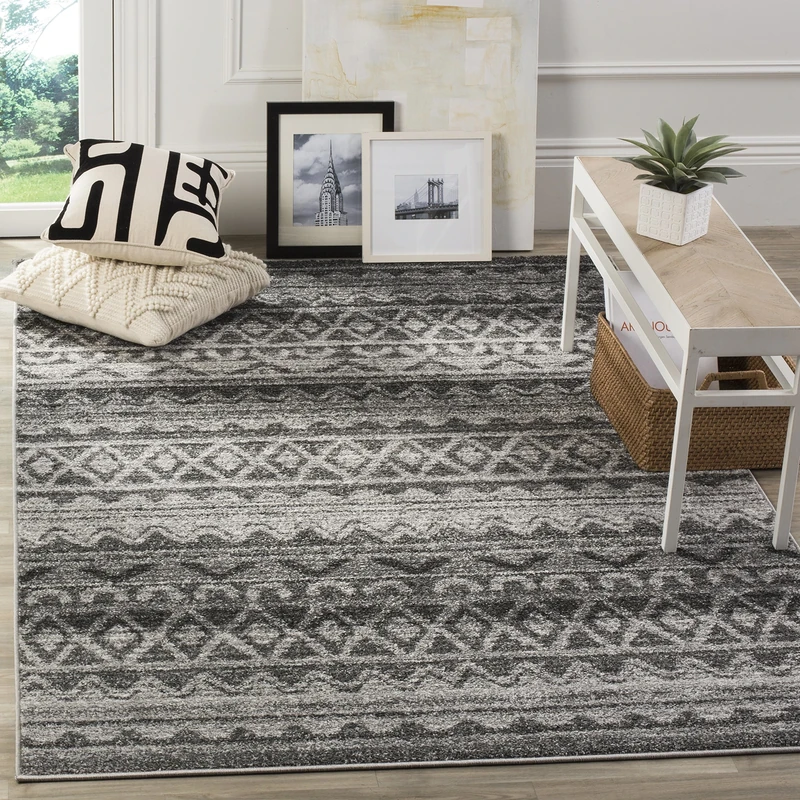 Safavieh Contemporary Rug for Living Room, Dining Room, Bedroom - Adirondack Collection, Short Pile, in Ivory and Charcoal, 122 X 183 cm