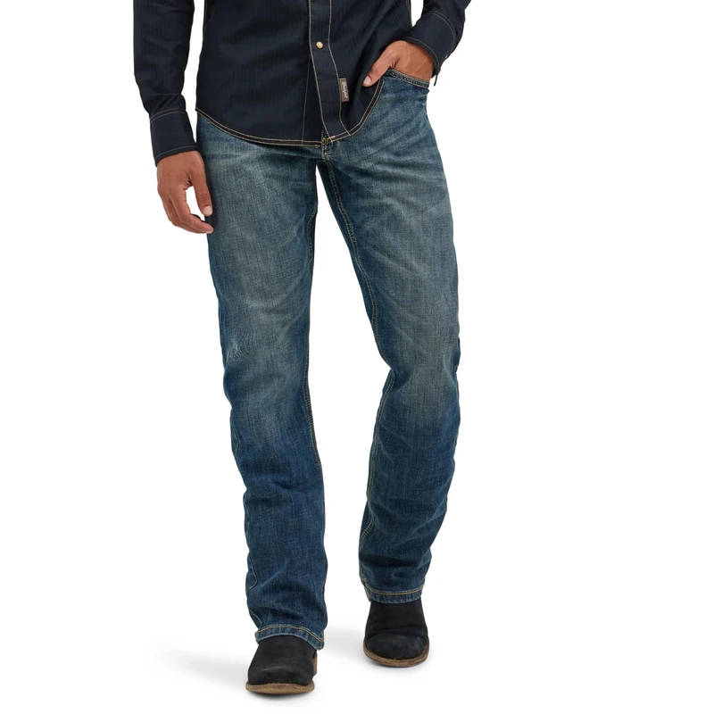Wrangler Men's Retro Slim fit Boot Cut Jeans, Layton, 32 W/34 L