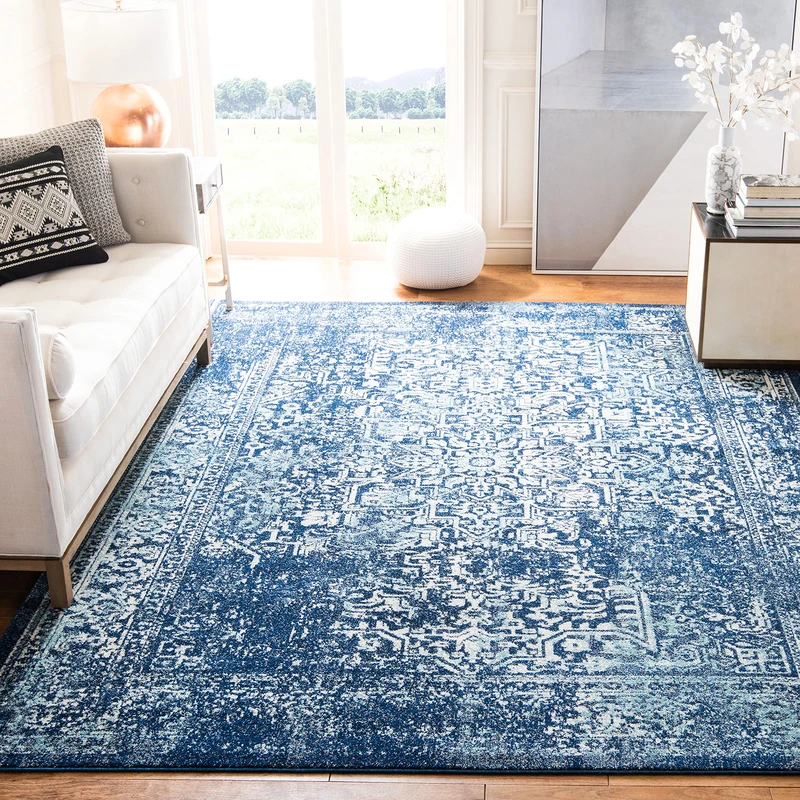 Safavieh Traditional Rug for Living Room, Dining Room, Bedroom - Evoke Collection, Short Pile, in Navy and Ivory, 240 x 300 cm