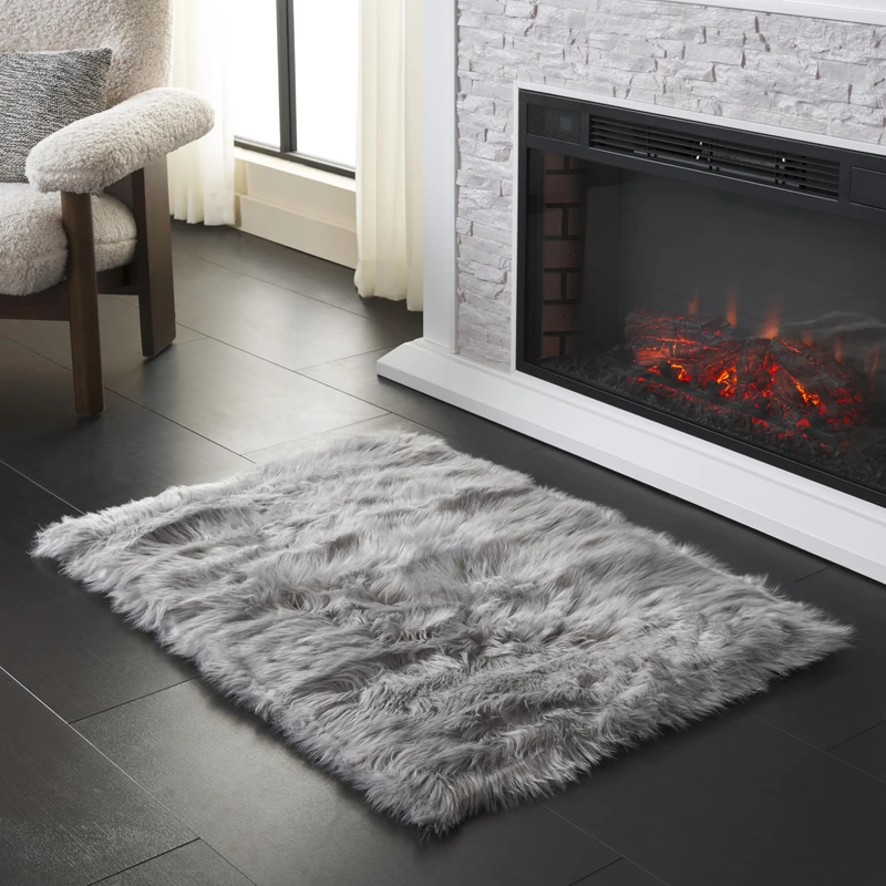 Safavieh Faux Sheepskin Indoor Woven Accent Area Rug, Faux Fur Collection, FSS235, in Grey, 61 X 91 cm for Living Room, Bedroom or Any Indoor Space - Image 1