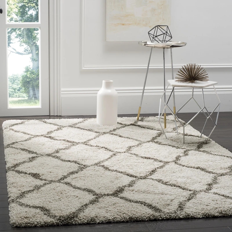 Safavieh Shaggy Indoor Woven Rectangle Area Rug, Hudson Shag Collection, SGH283, in Ivory / Grey, 122 X 183 cm for Living Room, Bedroom or Any Indoor Space