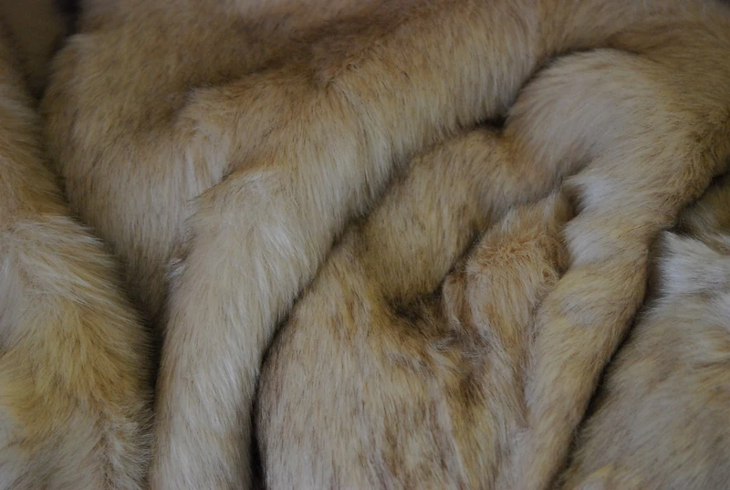 CRS VENDOR LTD. Super Luxury Faux Fur Fabric Material - SUPERIOR LONG PILE BEIGE