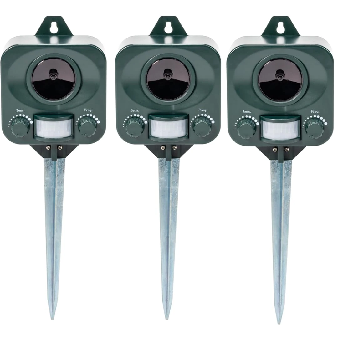 Pestbye® Battery Operated Motion Activated Waterproof Cat Repellent Quick Fix Ultrasonic Cat Scarer with Ground Stake - Set of 3