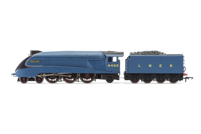 Hornby Steam Train - R3395TTS RailRoad LNER, A4 Class, 4-6-2, 4468 ‘Mallard’ - Era 3 00 Gauge Locomotives for Train Set, Engine Models for Adults - 1:76 Scale Model Gift DCC Fitted - With Sound