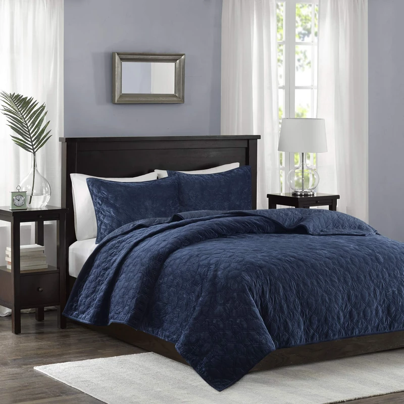 Madison Park All Season, Lightweight Coverlet, Cozy Bedding, Matching Shams, Polyester, Navy, King/California King (104 in x 94 in)