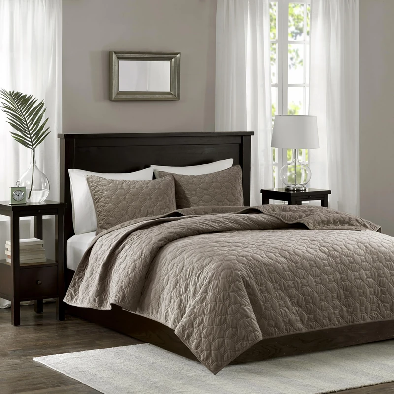 Madison Park Coverlet&BEDSPR, Velvet, Taupe, King/California King (104 in x 94 in)