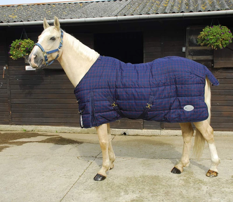 Rhinegold Orlando Quilted Stable Rug-Winter weight 300gsm fill,Navy/Red Check,4'6"