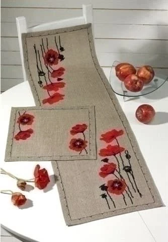 permin Poppy in Nature