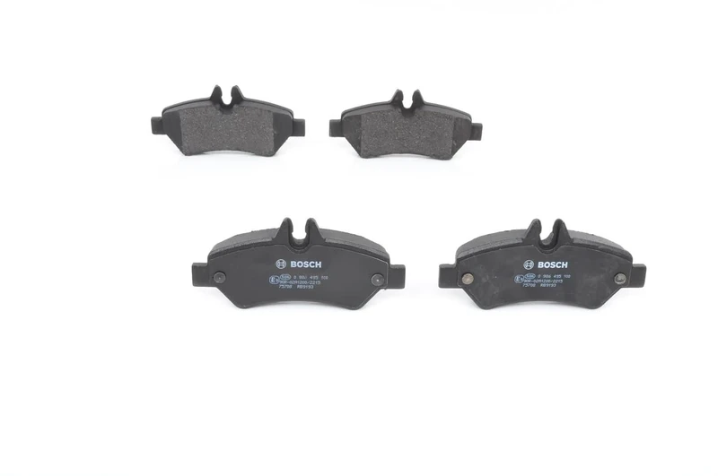 Bosch BP1554 - Brake Pads Car Rear Axle - Bosch Quality - Reduced Noise and Dust - ECE-R90 Certified - Copper-Free - 1 Set of 4 Pads