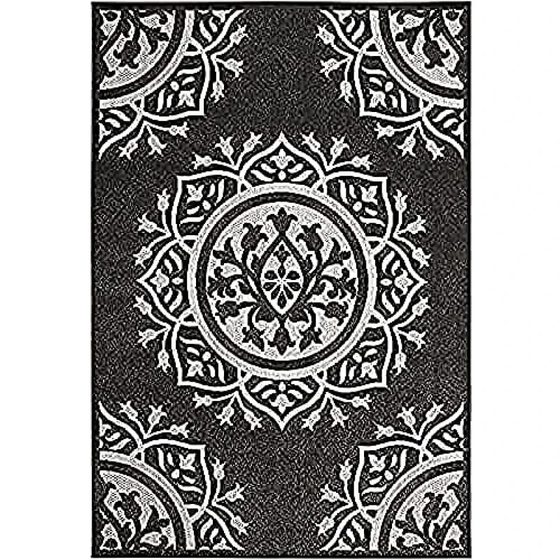 SAFAVIEH Traditonal Rug for Living Room, Dining Room, Bedroom - Cottage Collection, Short Pile, in Charcoal and Cream, 244 X 340 cm