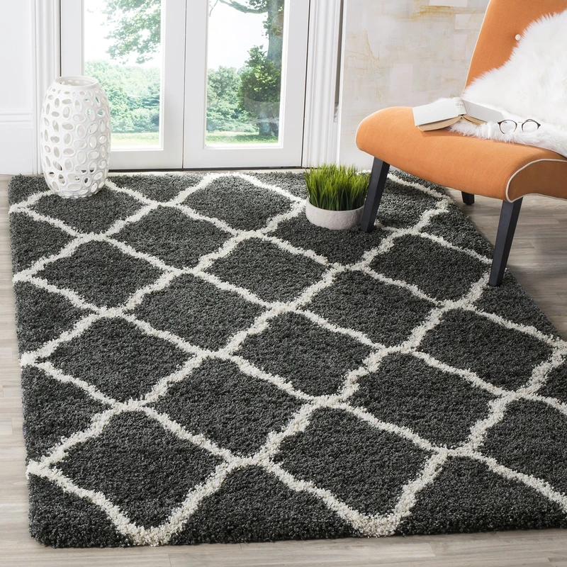 Safavieh Kate Shag Rug, Woven Polypropylene Carpet in Dark Grey / Ivory, 182 X 274 cm