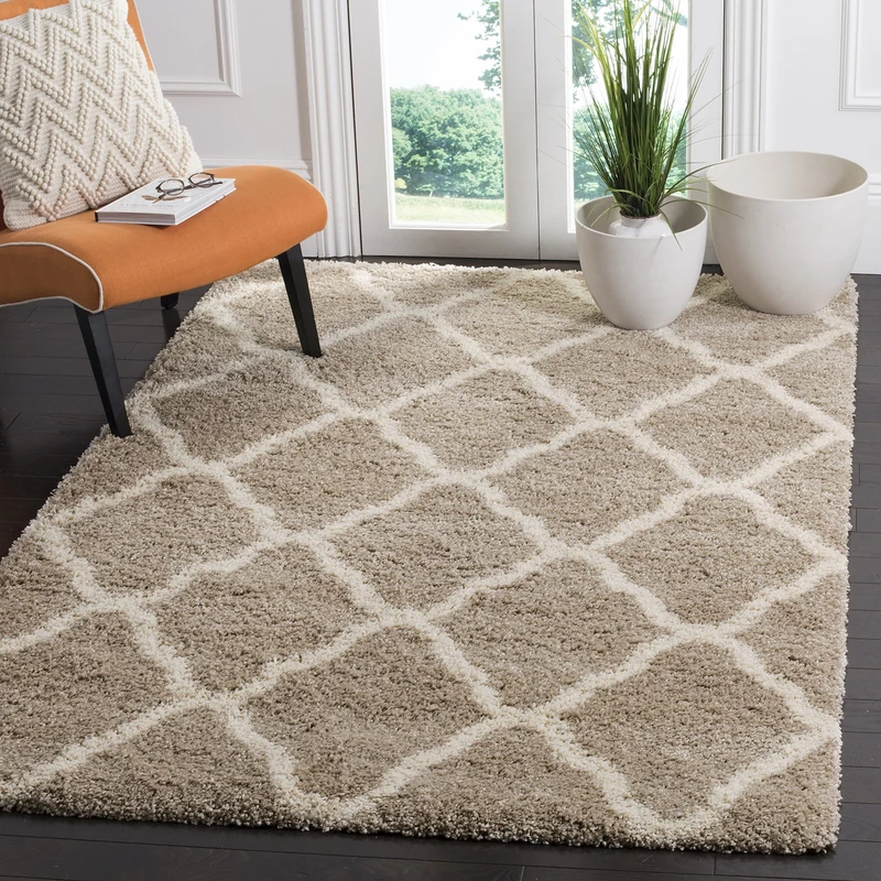 Safavieh Shaggy Rug for Living Room, Dining Room, Bedroom - Hudson Shag Collection, High Pile, in Beige and Ivory, 155 X 229 cm