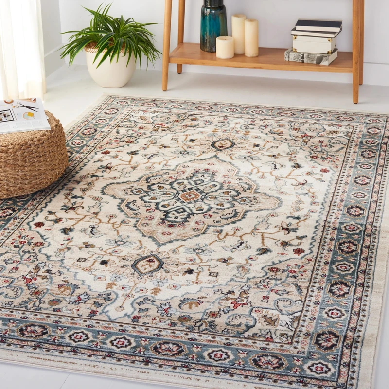 Safavieh Traditional Rug for Living Room, Dining Room, Bedroom - Lyndhurst Collection, Short Pile, in Cream and Beige, 160 x 230 cm