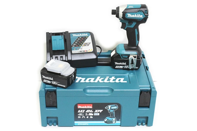 Makita DTD153RTJ 18 V Li-ion LXT Brushless Impact Driver Complete with 2 x 5.0 Ah Li-ion Batteries and Charger in a Makpac Case