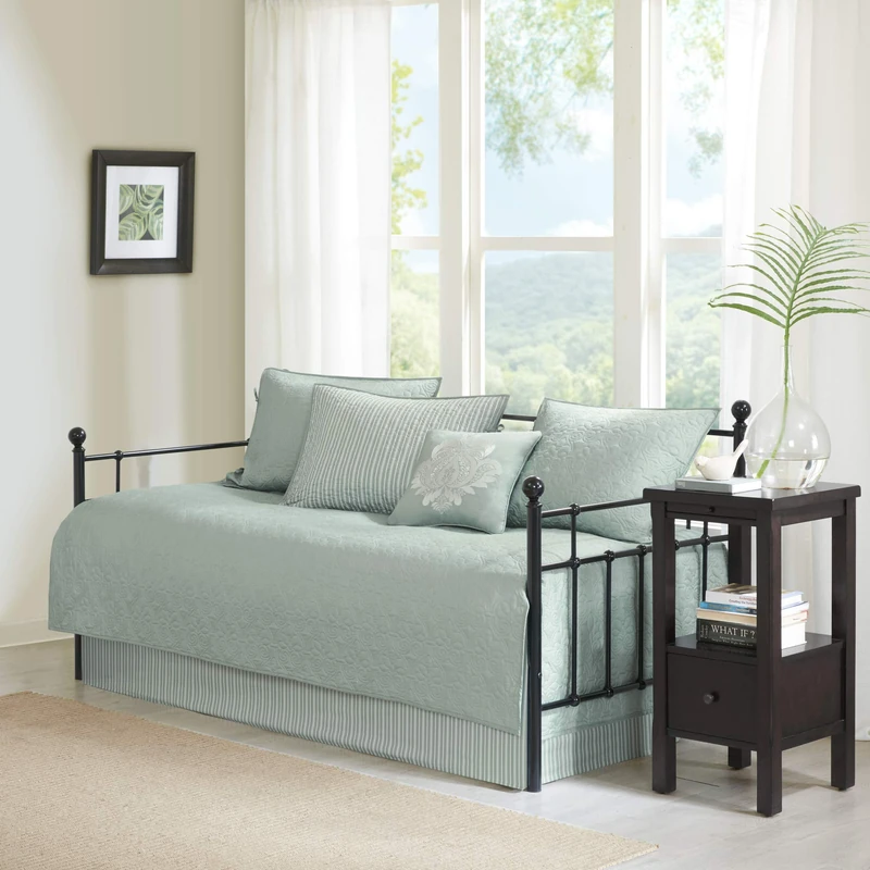 Madison Park Quebec Daybed Size Quilt Bedding Set - Seafoam, Damask – 6 Piece Bedding Quilt Coverlets – Ultra Soft Microfiber Bed Quilts Quilted Coverlet