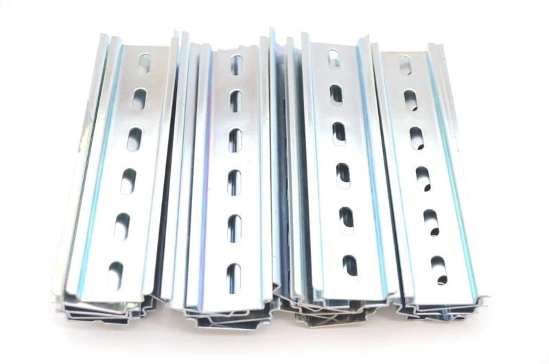 30 x DIN Rail Slotted Steel Zinc Plated RoHS 6" Long 35mm Wide 7.5mm High Total 5 Metres - Image 1