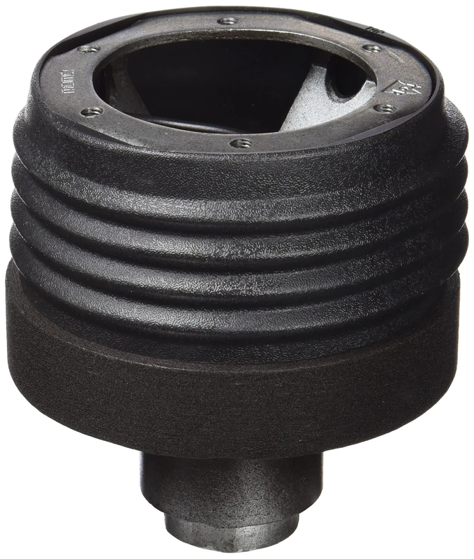 Momo Steering Wheel mom12115119104 Cones