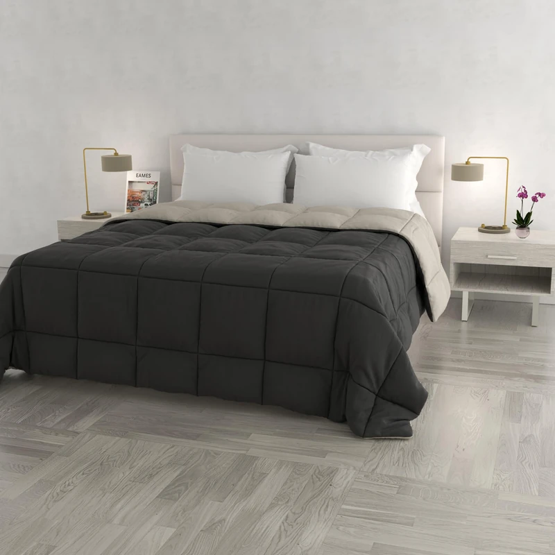 Italian Bed Linen Winter Quilt Elegant,260 x 260 cm,Light Gray/Dark Gray