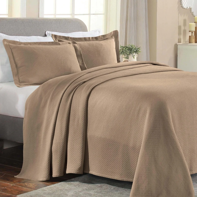 Superior Cotton Bedspread, Taupe, Full