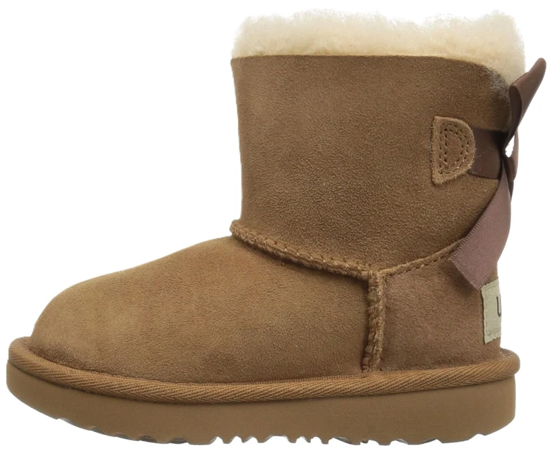UGG Unisex Kids Mini Bailey Bow Ii Classic Boot, Chestnut, 8 UK