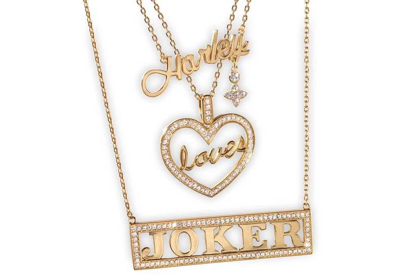 The Noble Collection Harley Loves Joker Necklace Set