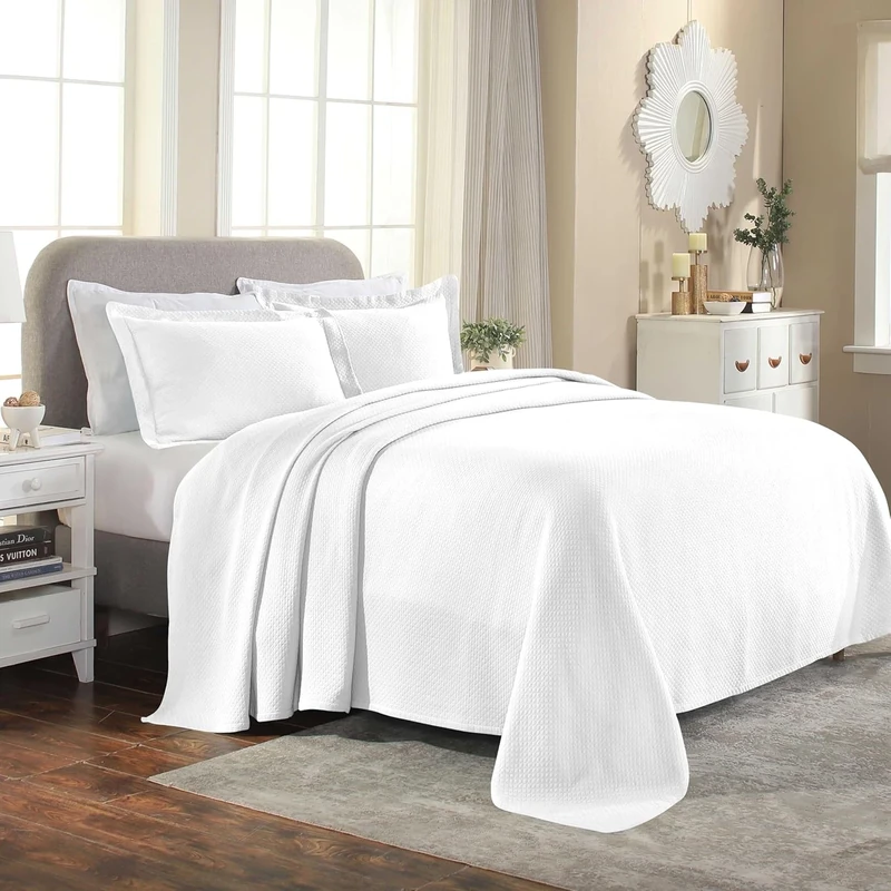 Superior 100% Cotton Bedspread in, White, King