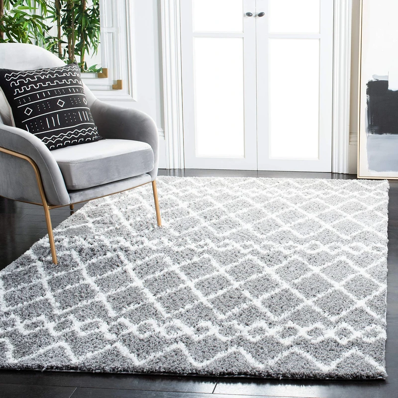 Safavieh Moroccan Shaggy Indoor Woven Rectangle Area Rug, Berber Shag Collection, BER165, in Light Grey / Cream, 91 X 152 cm for Living Room, Bedroom or Any Indoor Space