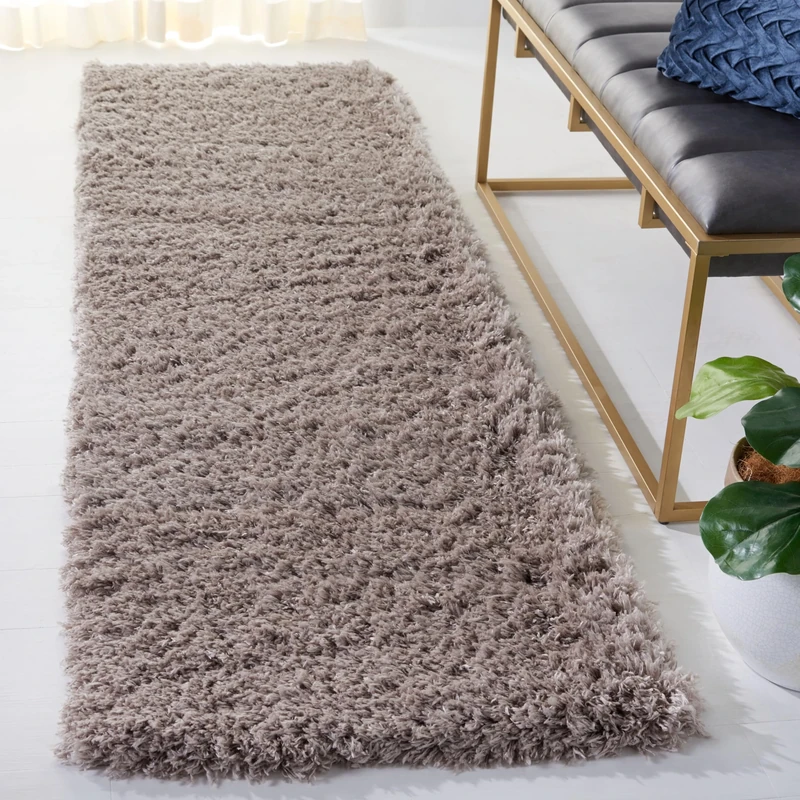 Safavieh Shag Rug for Living Room, Dining Room, Bedroom - Polar Shag Collection, Short Pile, in Mushroom, 69 X 244 cm - Image 1