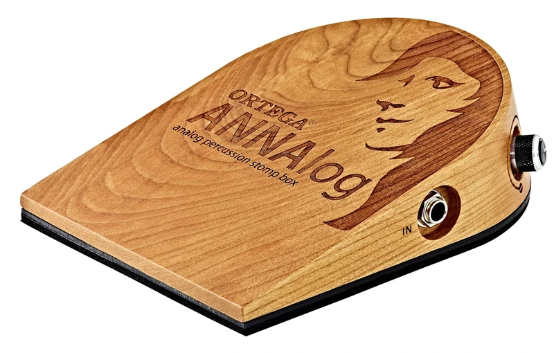 Ortega Guitars Analogue Stomp Box – Bass Effect Pedal for Guitarists, Singers, Songwriters – Analog Percussion Sample – Cherry Wood, Natural (ANNAlog)