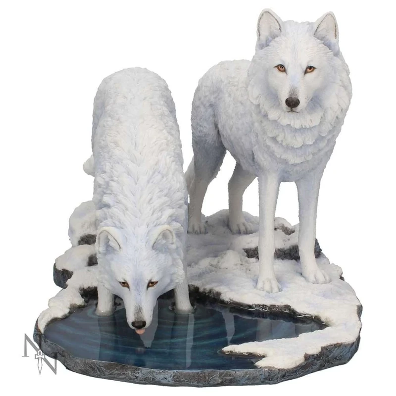 Nemesis Now Warriors of Winter Wolf Lisa Parker 18 cm Statue, White