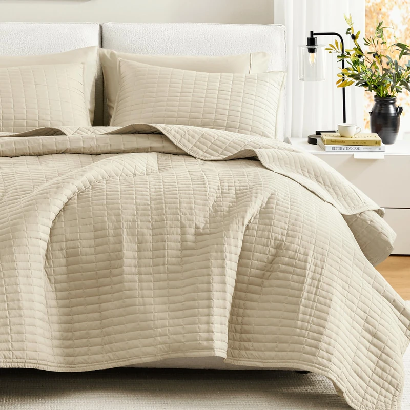 Comfort Spaces All Season, Lightweight, Coverlet Bedspread Bedding, Matching Shams, Microfiber, Ivory, Quilt King/Cal King(104"x90")