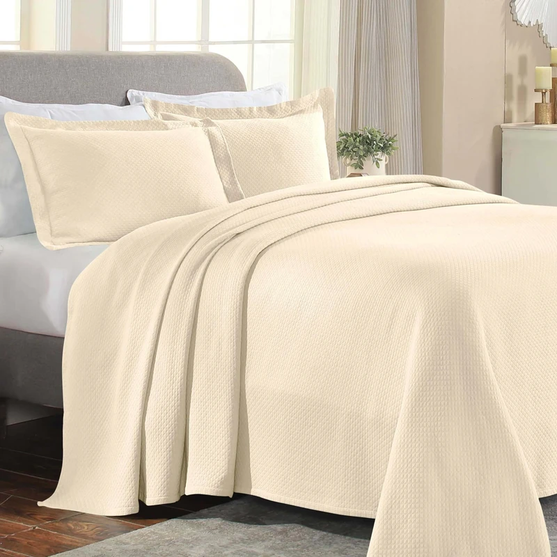 Superior Oversized Premium Bedspread Set, Diamond Solitaire Jacquard Design, Soft, Breathable, All-Season, Matching Pillow Shams, Lightweight and Cozy Bedding, Queen, Ivory