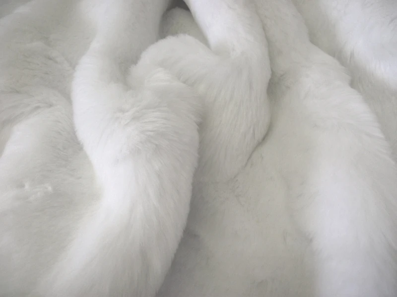 CRS VENDOR LTD. Super Luxury Faux Fur Fabric Material - SUPERIOR SUPER SOFT BRIGHT WHITE,1Mtr - 150cm x 100cm