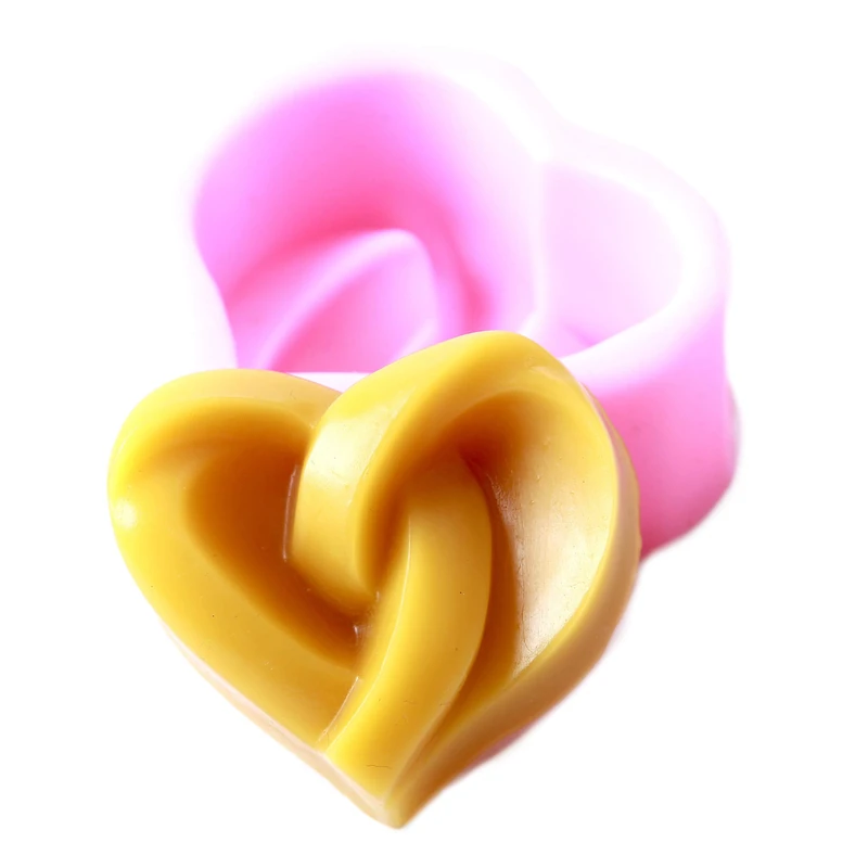 World Of Moulds | Knotted Heart Silicone Mould x 5