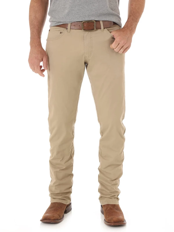 Wrangler Men's Retro Slim Fit Straight Leg Jean, Fawn, 36W x 30L